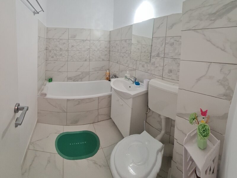 1 Decembrie 1918 Metrou, apartament 2 camere de vanzare.